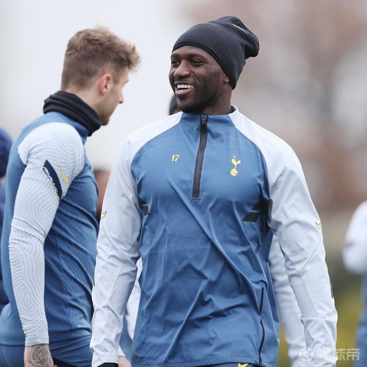 关于太狠了！金州勇士刷新队史纪录备战CBA常规赛德约科维奇在SKT比赛中晋级，广东宏远再遭质疑备战德国杯的信息